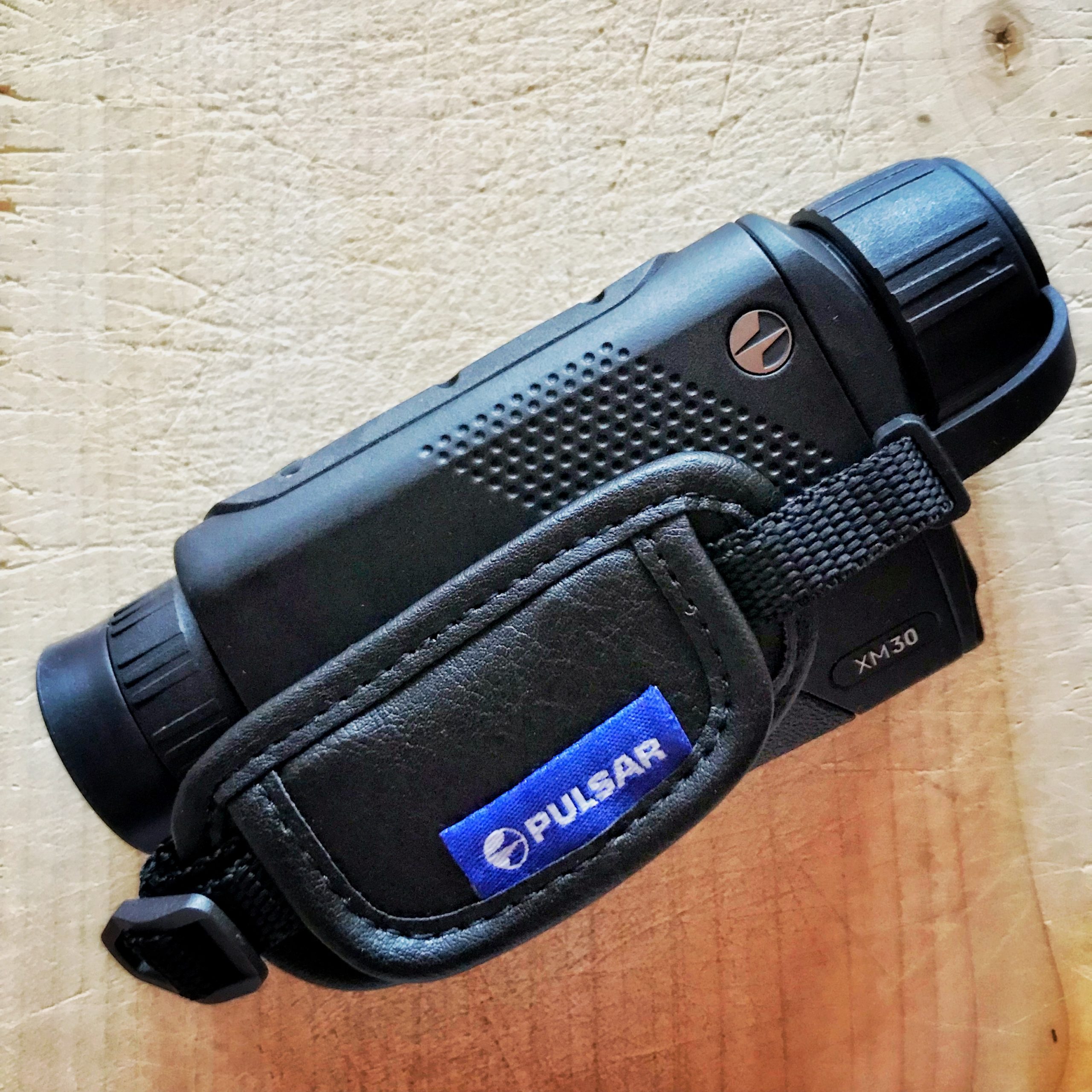 монокуляр Pulsar Axion Key XM30