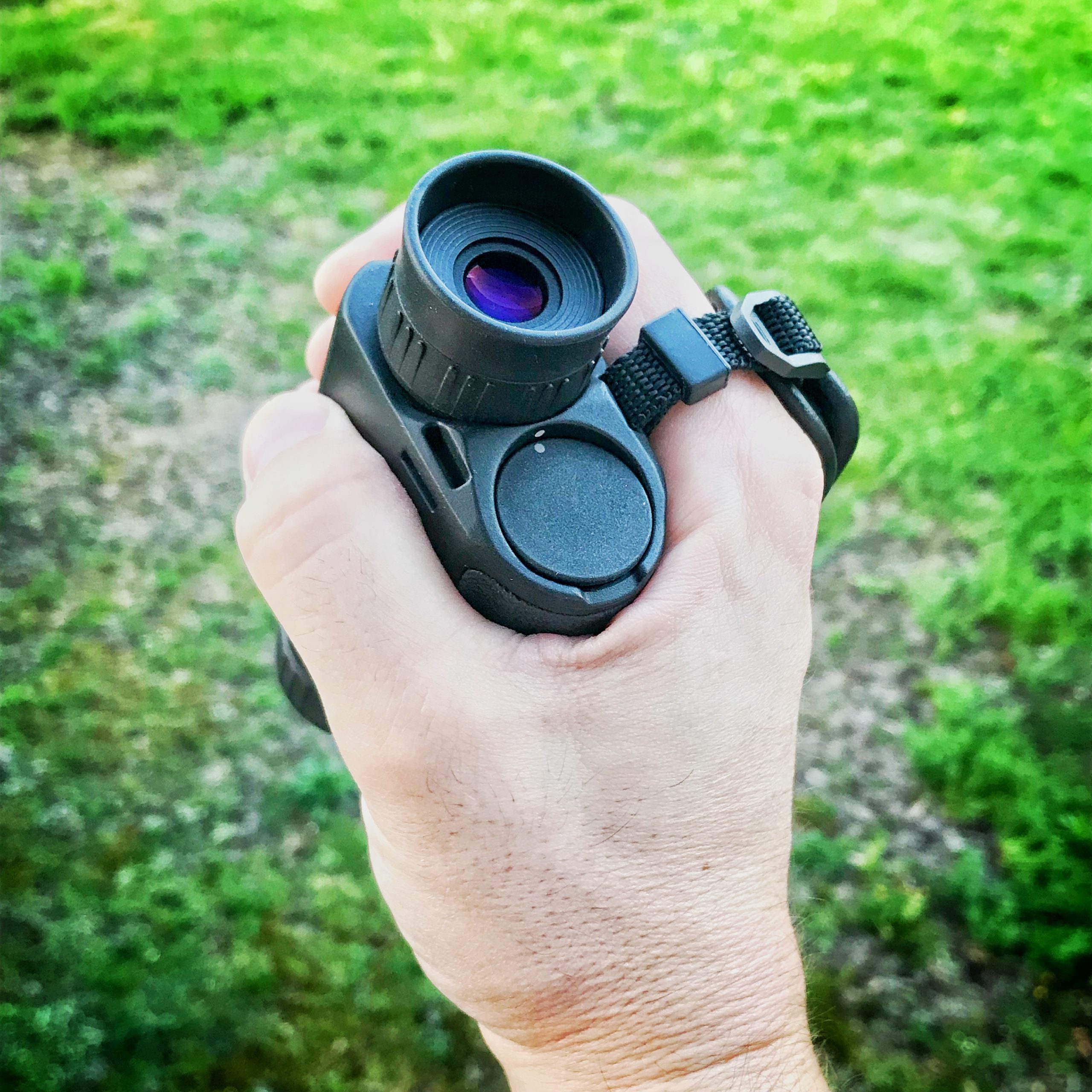 фото монокуляра Pulsar Axion Key XM30