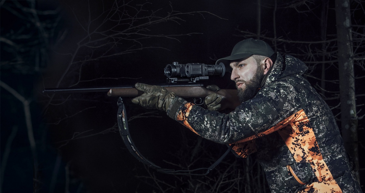Прицел Trail LRF XQ38 сбоку