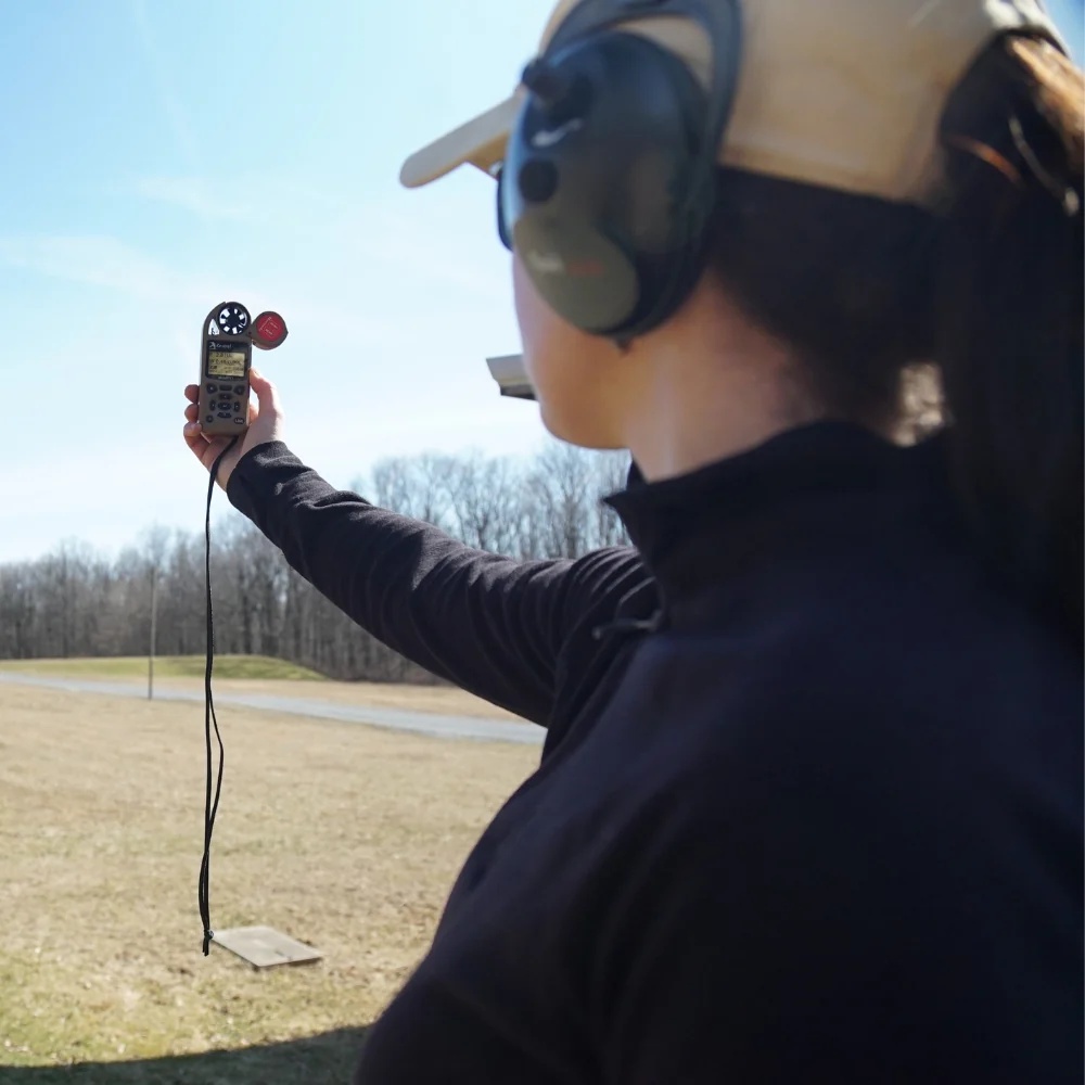 фото Kestrel 5700 Ballistics с функцией Hornady 4DOF
