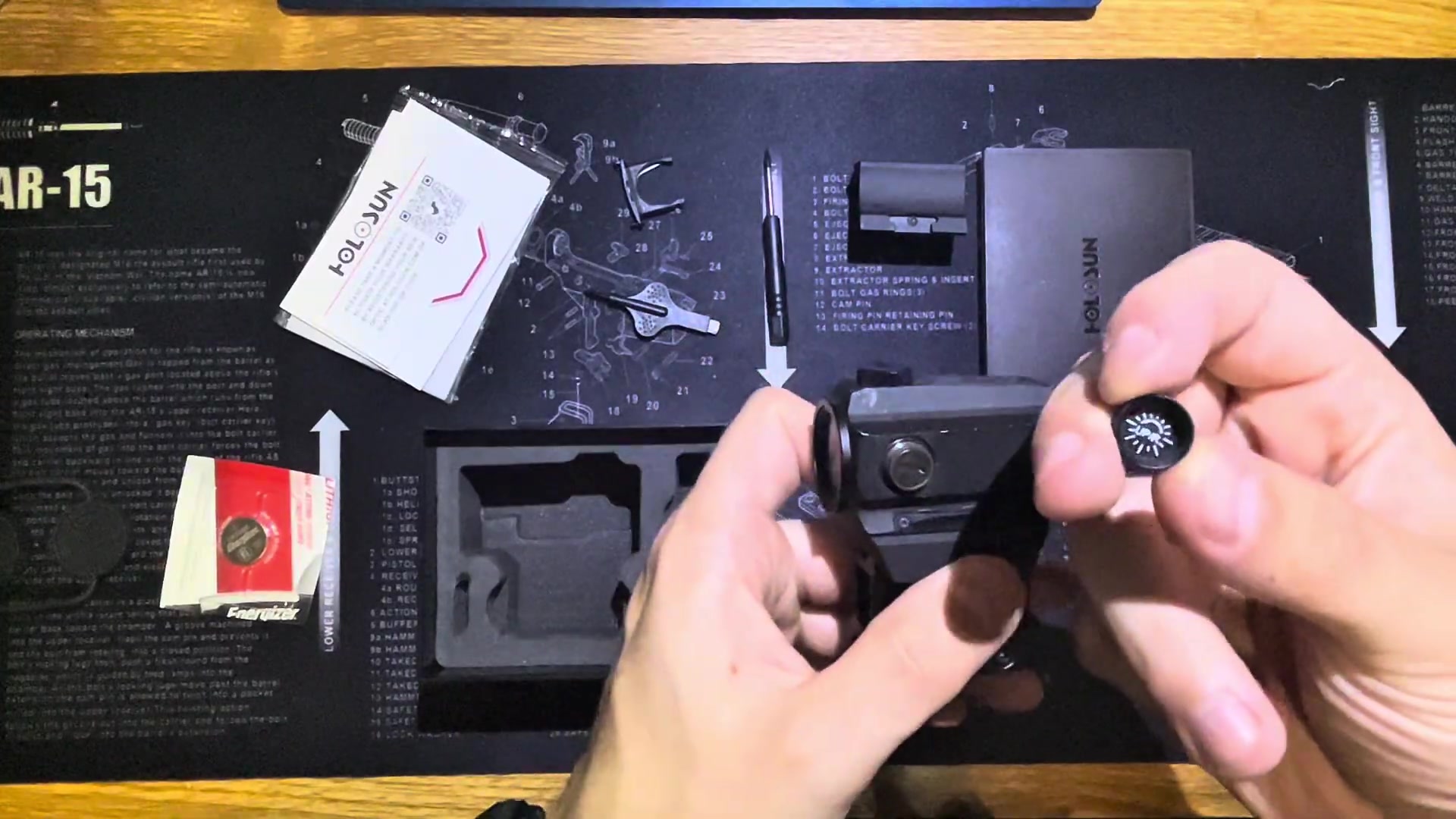 комплектация Holosun MicroELITE HE403B-GR