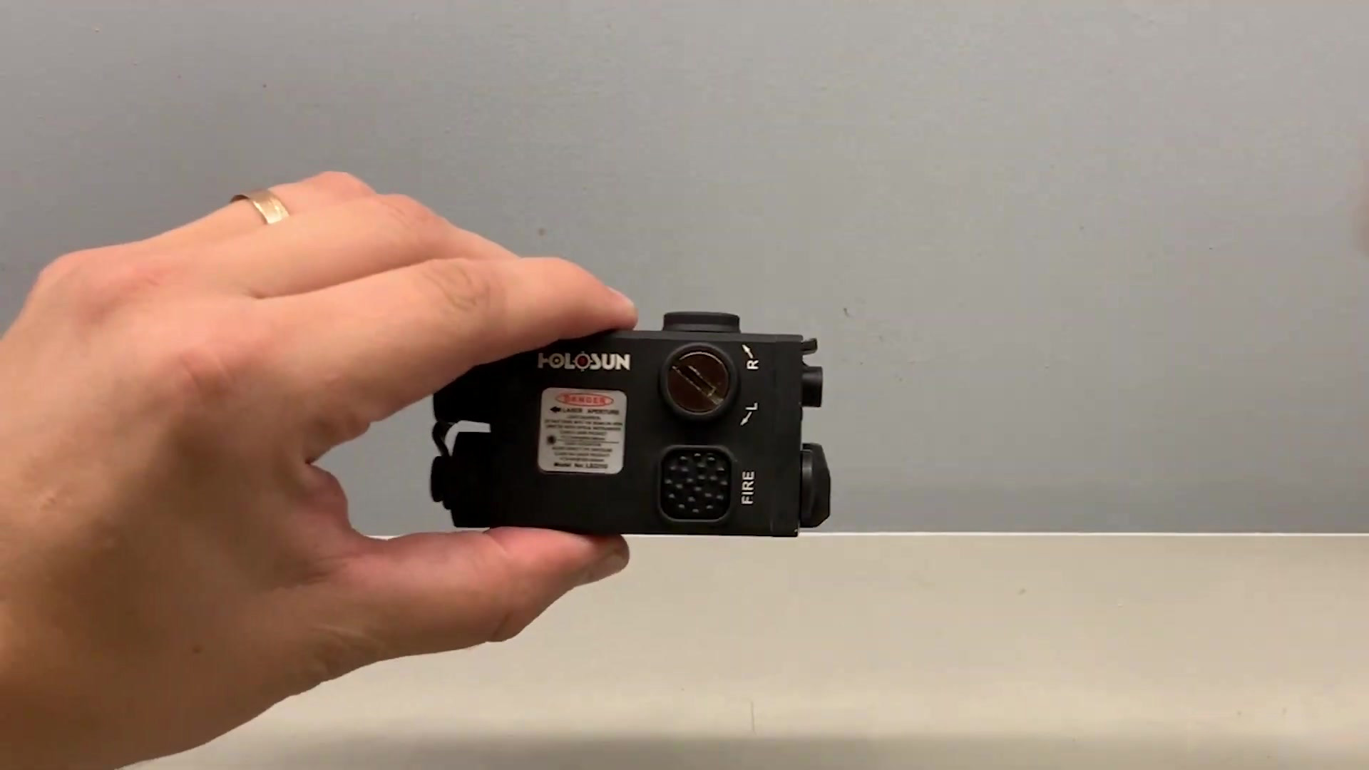 особенности Holosun Dual LS221G
